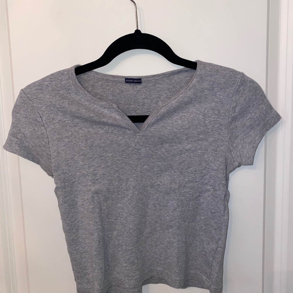 Grey crop top with small v-neck